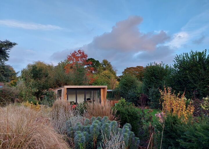 AM Gdns 29 Autumn.jpg